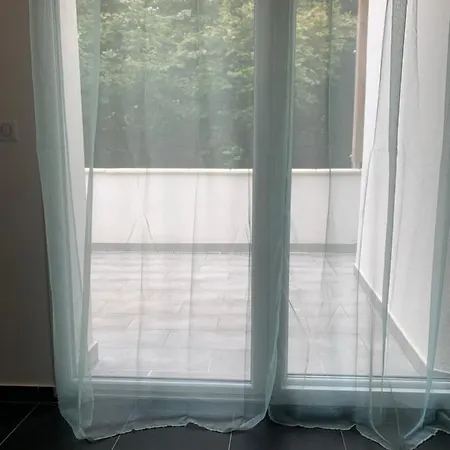 Apartment Jolie Maisonnette Centre *