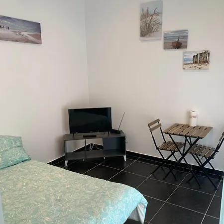 Jolie Maisonnette Centre דירה נאנסי